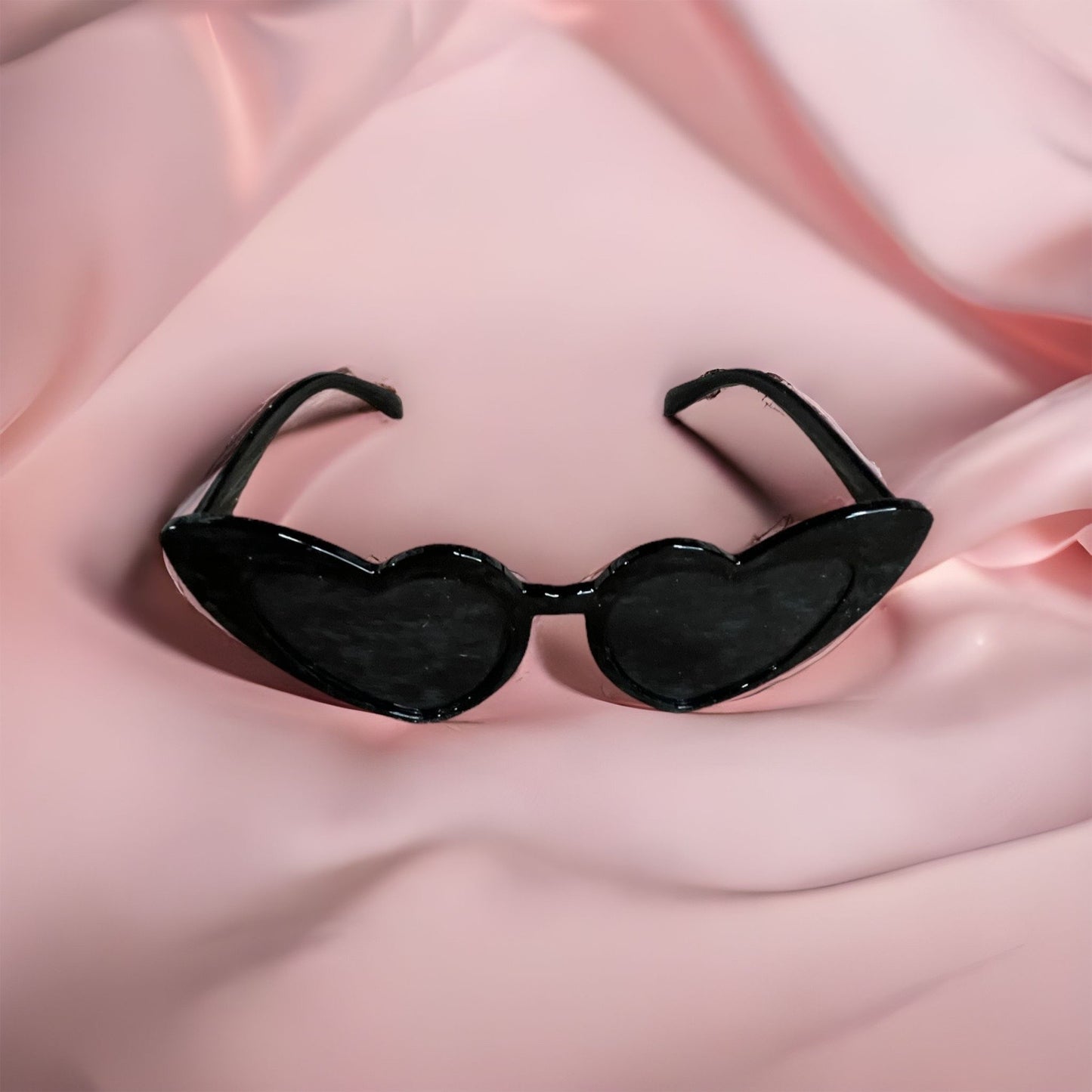 Retro Heart Shaped Sunglasses